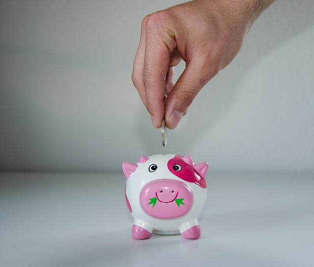 familia chilena planificando presupuesto ahorro y metas financieras